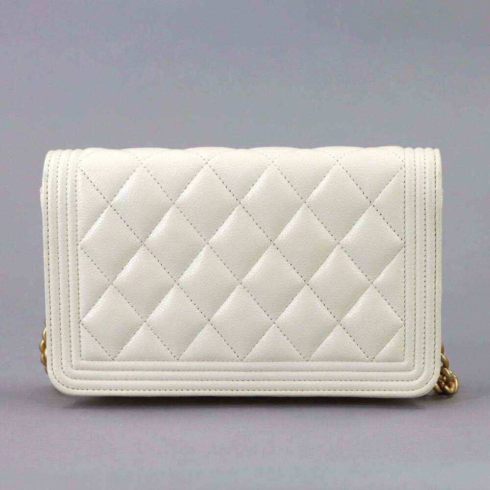 CHANEL White Caviar Leather Wallet - Picture 2 of 10